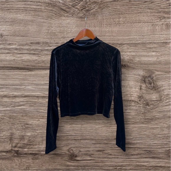 Lululemon All Aligned Long Sleeve Cropped Black Velvet Mock Neck Top Size 14 - Picture 1 of 5